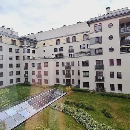 Francuska Apartment *